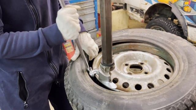 Шиномонтаж. Обучение для новичка. Шиномонтажный станок. смотреть онлайн