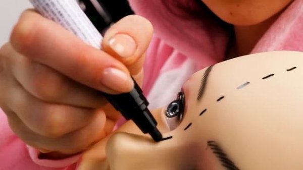 How I Made a Chainsaw Man Helmet with a Pochita Room Inside!