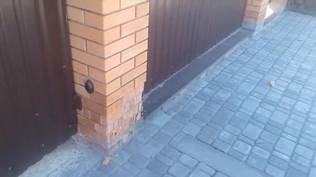 Забор из облицовочного кирпича разваливается на глазах смотреть онлайн