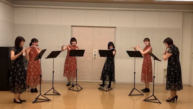 【Flute Choir】Fugue a la Gigue BWV577 смотреть онлайн