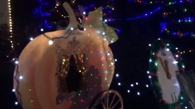 Новогодняя иллюминация в МБОУ "Старокрымская ОШ #2" 2020 год смотреть онлайн