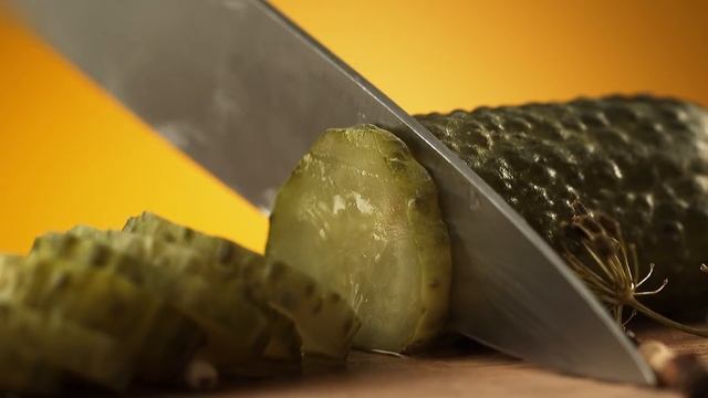 Сабдог на свежем хлебе с сочной колбаской и Coca-Cola по супер цене в Subway! смотреть онлайн