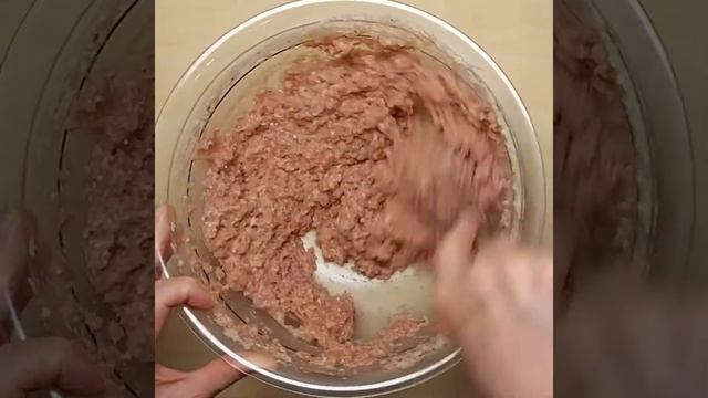 Мясной пирог с начинкой / Очень вкусно смотреть онлайн