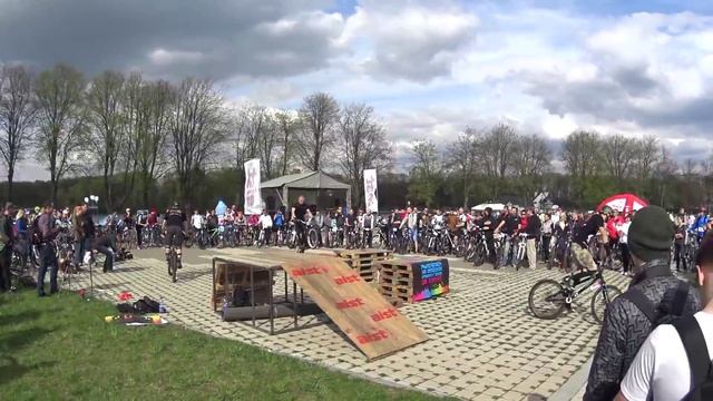 Открытие велосезона Минск. Велопарад 1 мая 2015. От старта до победы. смотреть онлайн