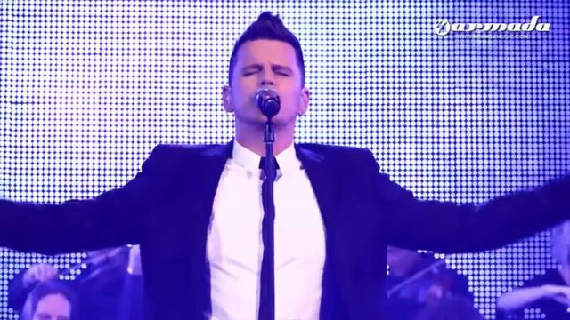 A Peek Into The World Of Famous People