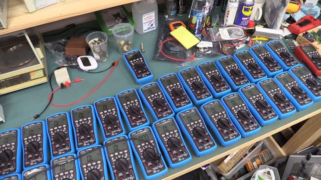 EEVblog #852 - Multimeter Mass Turbulence смотреть онлайн