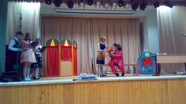 постановка английской народной скази "Джек и бобовый стебель" Серебряно-Прудская СОШ МО смотреть онлайн