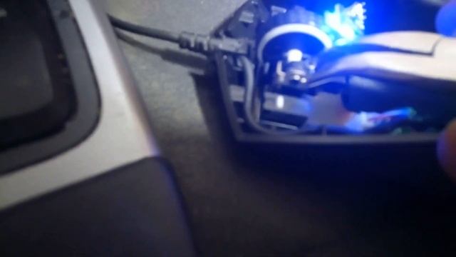 Если вы почистили мышку (#Razer Abyssus v2), но по-прежнему глючит колесико.. смотреть онлайн