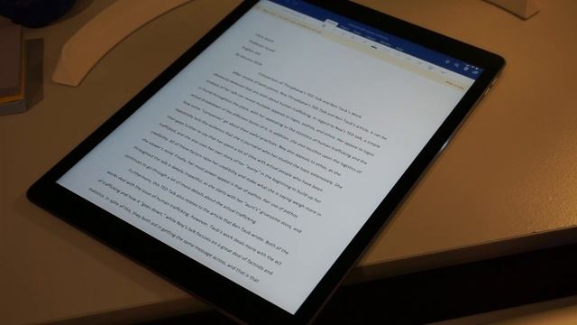 Using an iPad Pro for College! смотреть онлайн