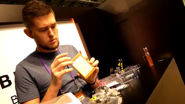 КАК Я ПРОСРАЛ 5000 РУБЛЕЙ? РАСПАКОВКА ПОДАРКА С ИГРОМИРА / COMICON 2017 смотреть онлайн