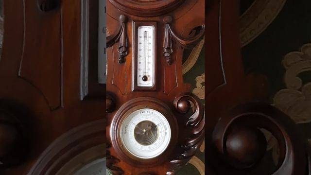 Часы старинные настенные механические с боем, с барометром, метеостанция. смотреть онлайн