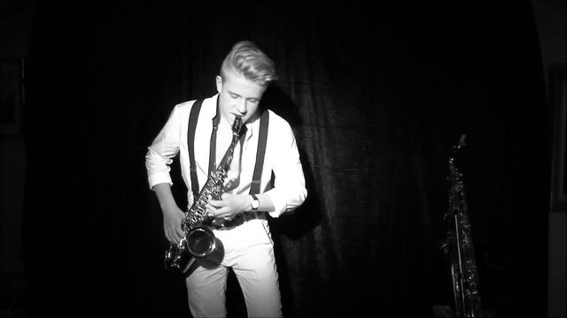 Titanic Theme “My Heart Will Go On” - Sax Cover (Studio performance by a young artist) смотреть онлайн