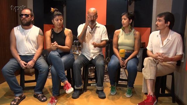 O Bonsucesso Samba Clube ultrapassa a barreira de duas décadas de trabalho com álbum novo na praça. смотреть онлайн