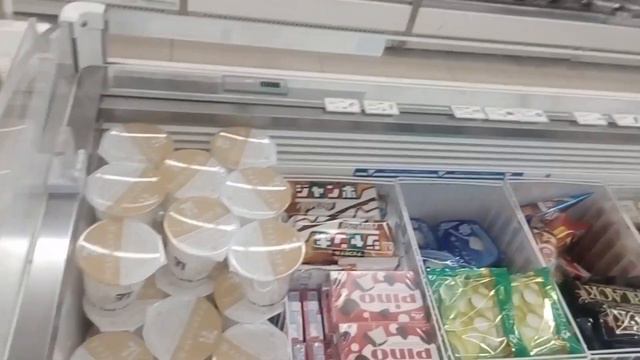 Магазин в Японии или почему японцы любят комбини(круглосуточный магазин) смотреть онлайн