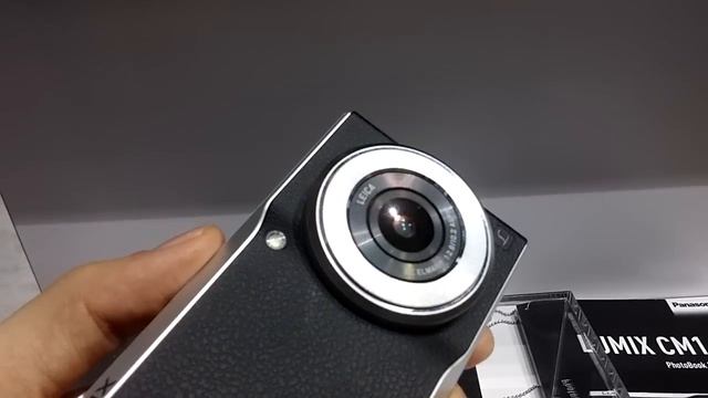 Panasonic Lumix CM1 [CES 2015] смотреть онлайн