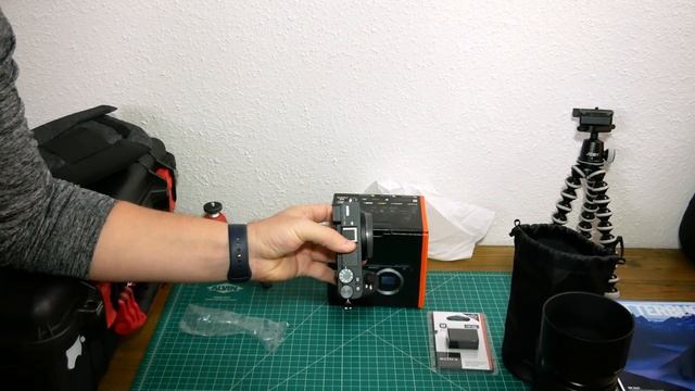 Sony a6500 Unboxing and First Impressions - Lenses too! смотреть онлайн