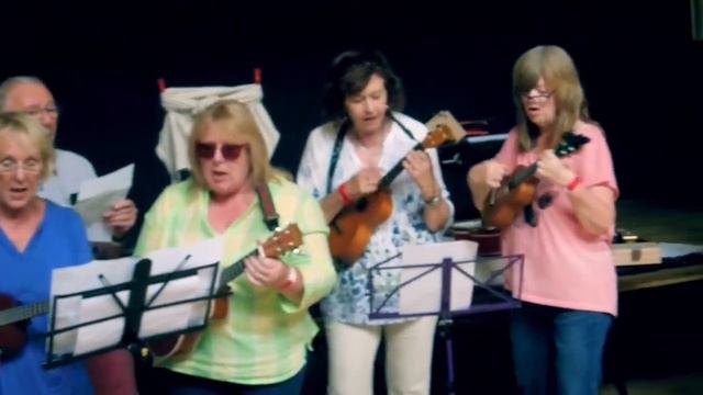 Mersey Belles Workshop Performance at the Isle of Wight Ukulele Festival, and a birthday surprise! смотреть онлайн