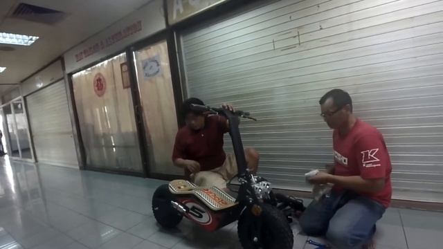 Velocifero MAD Singapore - Unboxing Velocifero MAD 1600w With A Frenchman