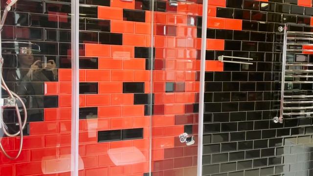 MODERN Гостевой туалет с душевыми смотреть онлайн