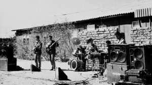 14 - Мы в такие шагали дали