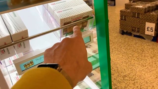 Мальчики против девочек на скорость за пончиками или печеньками смотреть онлайн