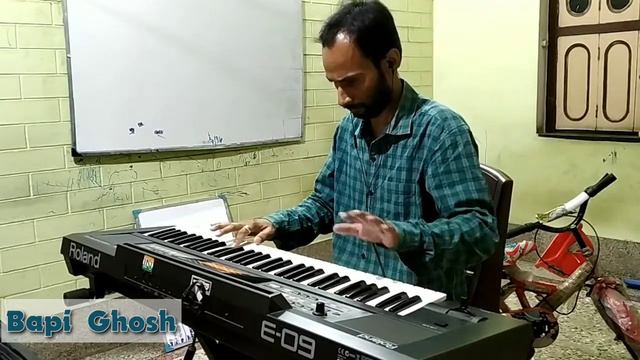 Hawa Hawa Aye Hawa Instrumental | Hawa Hawa Aye Hawa On piano_ Roland E09 | Bapi Ghosh смотреть онлайн