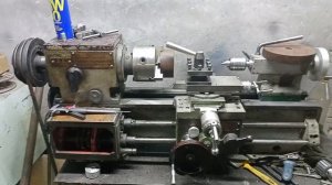 Токарный станок ТВ-7. Точу шкив для электродвигателя.