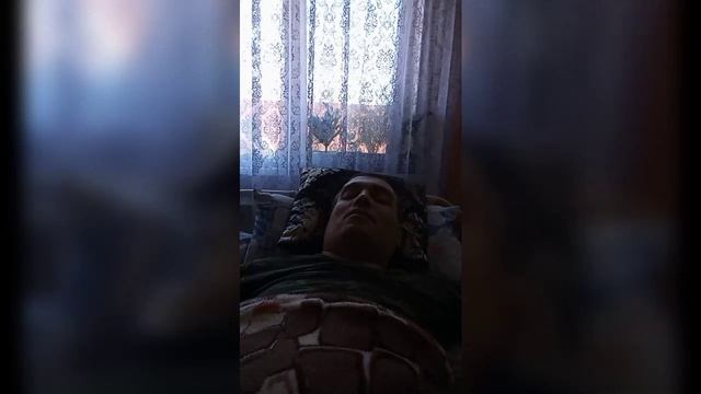 Серенада под окном своей любимой – это самый романтический подарок от любящего мужчины. смотреть онлайн