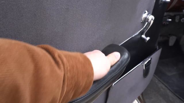 ASÍ ERAN los COCHES DE LUJO hace 65 AÑOS - MERCEDES PONTÓN 220S смотреть онлайн