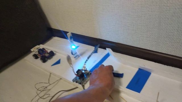 Управление реверсивным проездом при помощи контроллера GateController, макет, часть 2 (GSM-модуль). смотреть онлайн