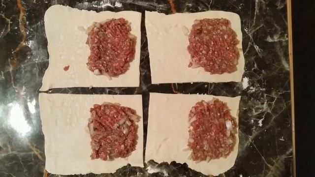 Слоеное тесто с фаршем / Очень просто и вкусно / Слойки с фаршем