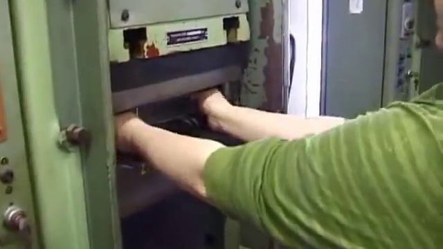 Vinyl Factory / Как делают виниловые пластинки смотреть онлайн