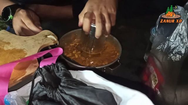 Diserang Badai Saat Camping Di Pantai | Pantai Amal Part 1