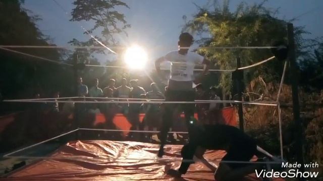 MWE|हें भगवान MWE wrestler vs कंराटे Fighter vk Singh смотреть онлайн