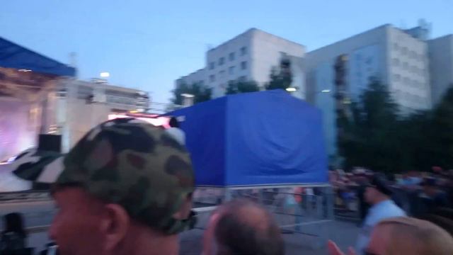 День города в Тобольске 2015 - ВИА Карамба - 7000 над землей смотреть онлайн