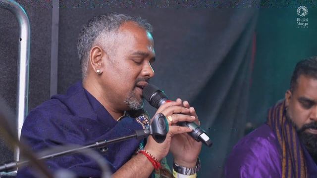 Giridhari Abhishekam with Paramahamsa Vishwananda | Just Love Festival 2023 смотреть онлайн