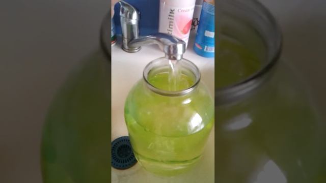 зелёная вода из крана смотреть онлайн