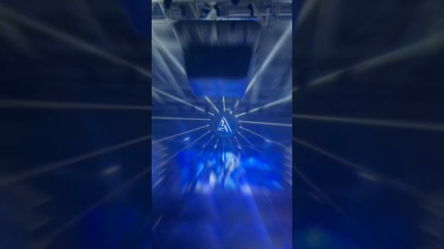 Лазерное шоу смотреть онлайн