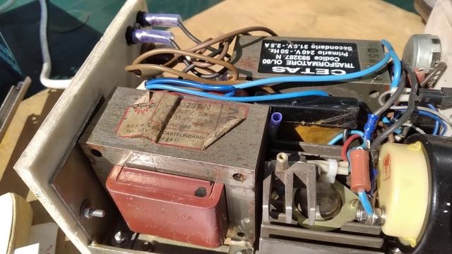 Блок питания зарядное на П210 без напряга схема простая годы не берут. смотреть онлайн