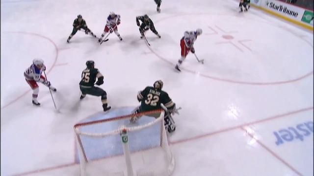 Курьезный гол Рейнджерс с участием Панарина и Бучневича / A Curious Goal The Rangers