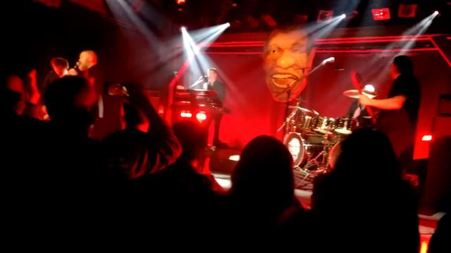 BAAL @ Godset playing David Bowie "Life on Mars?" смотреть онлайн