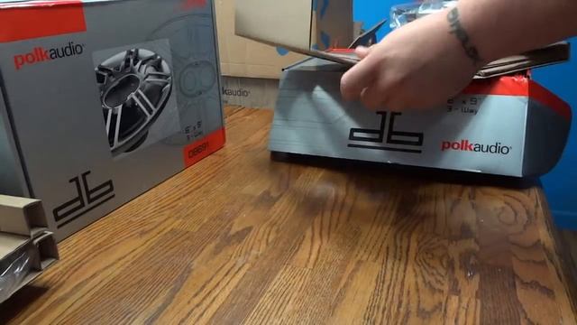 Polk Audio DB691 Speakers (Gold) Unboxing смотреть онлайн