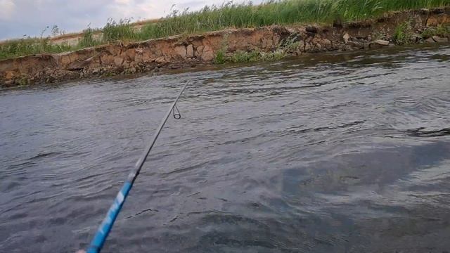 На эту приманку Голавль клюёт безотказно смотреть онлайн