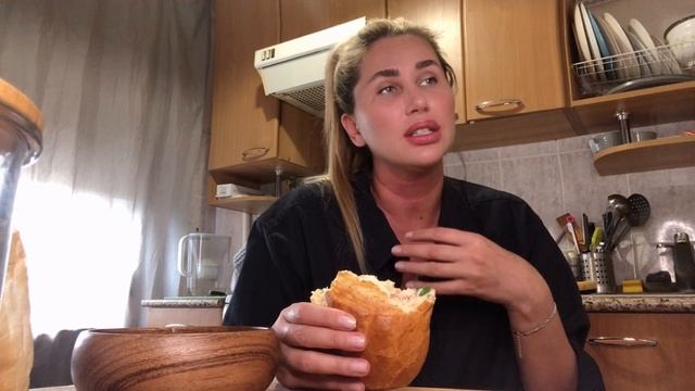 MUKBANG/КАК РАЗЛЮБИТЬ МУДАКА/ШАУРМА В БАТОНЕ ✅ смотреть онлайн