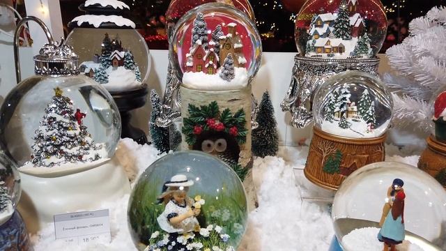 Новогодние игрушки Снежные шары Подарочный набор в ЦДМ смотреть онлайн