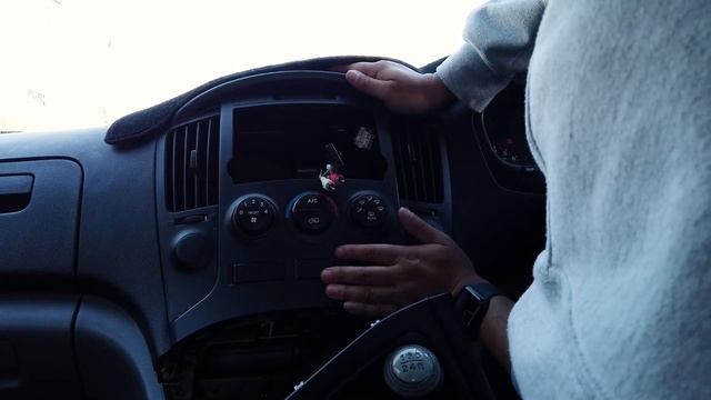 Hyundai ILoad Head Unit Installation 2008-2016