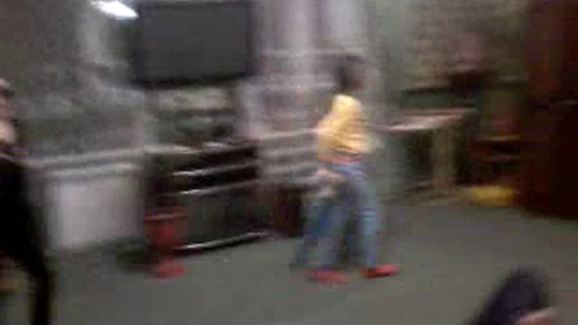 Девочка сняла штаны во время съёмки смотреть онлайн