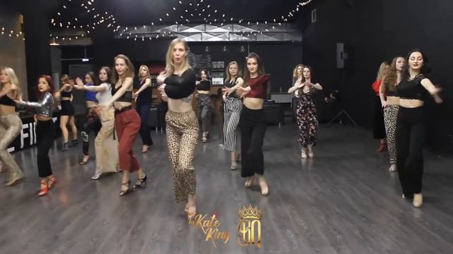 Bachata Lady Style by Kate King | SBK Project смотреть онлайн