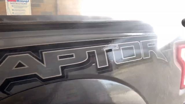Do mud flaps even work? (Ford f150/Raptor) смотреть онлайн