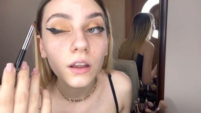 Rutina de hidratare a tenului înaintea realizarii unui make-up + Blue Barbie Look? смотреть онлайн